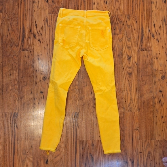 Garage Yellow High Waist Distressed Frayed Hem Jean Sz 5 Very Good Condition - Picture 2 of 5